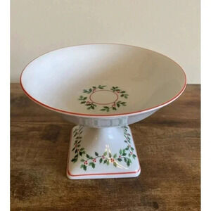 Hollyridge Compote Christmas Holiday Holly Red Berries Candy Nut Dish